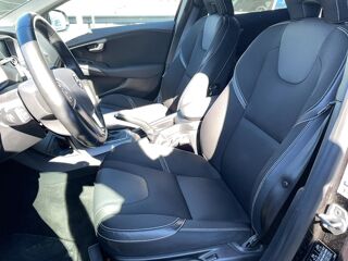 V40 T2 122 Geartronic 6 R-Design 2019 occasion 40600 Biscarrosse