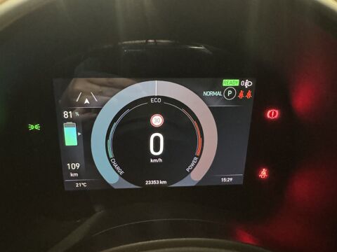 500 24kWh Pack Style 2023 occasion 76360 Barentin