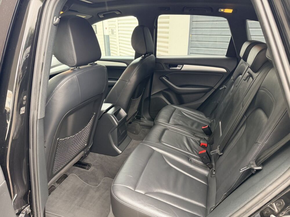 Q5 2.0 TDI 150 full black 2015 occasion 53210 Soulg&eacute;-sur-Ouette
