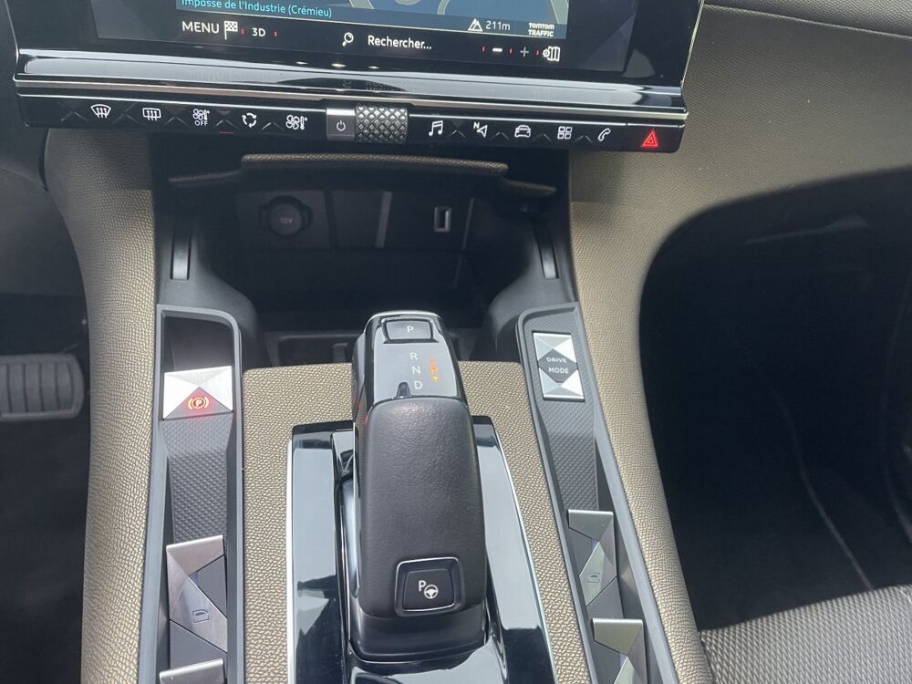 DS3 BlueHDi 130 Automatique BASTILLE + 2022 occasion 38460 Cr&eacute;mieu