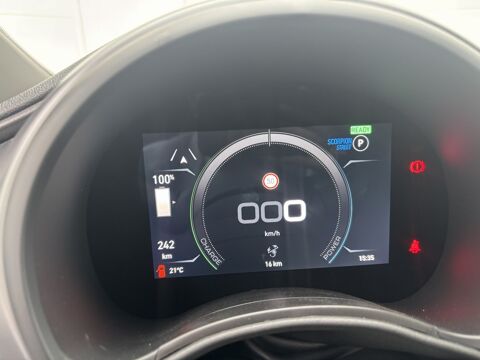 500 BEV 42KWH 2025 occasion 69330 Meyzieu