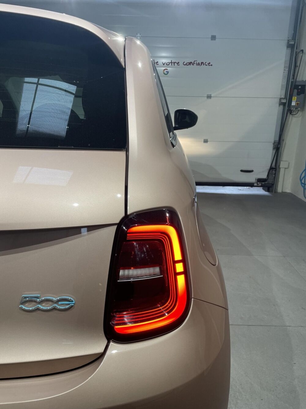 500 E 24kWh Pack Confort & Style 3+1 2023 occasion 76360 Barentin