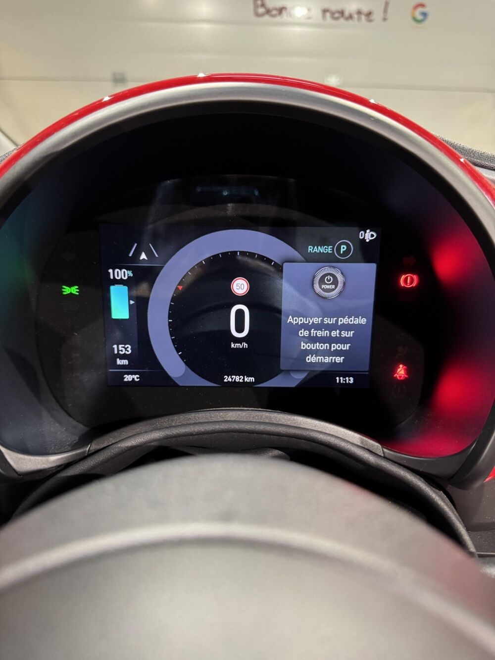 500 C 24kWh (Red) 2023 occasion 76360 Barentin