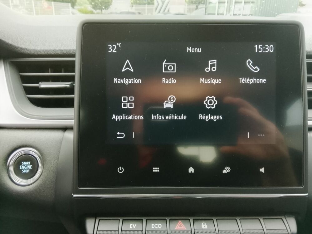 Captur Business E-Tech hybride 145 -21 2022 occasion 42240 Unieux
