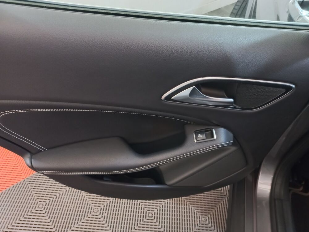 Classe GLA GLA 180 Business Edition BVA7 2019 occasion 91580 &Eacute;tr&eacute;chy