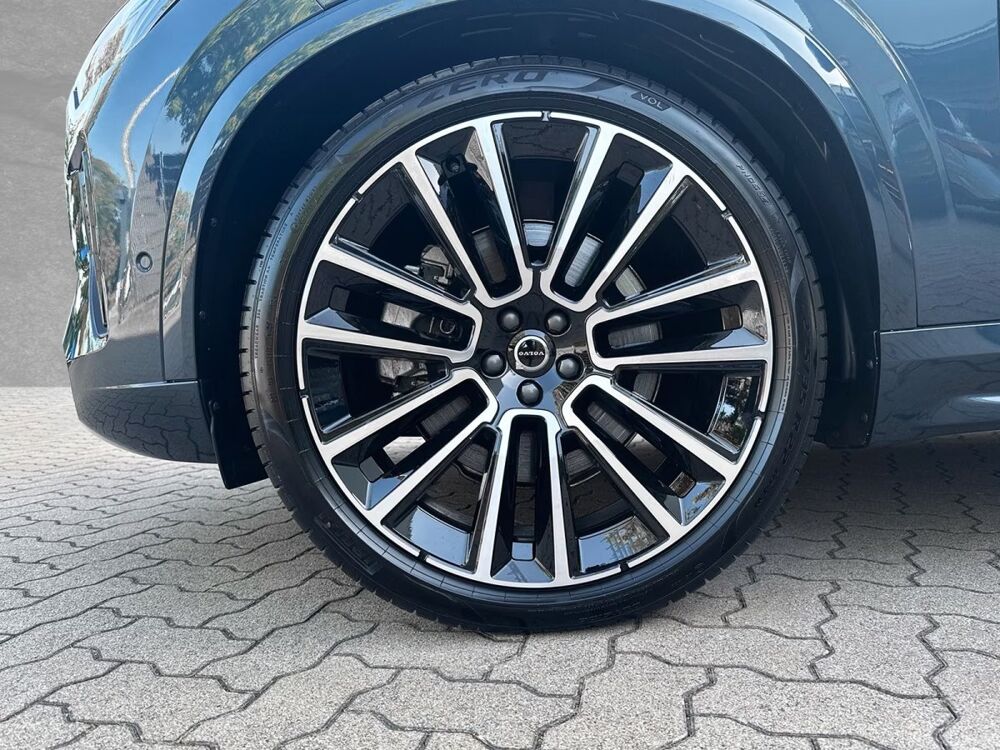 XC90 T8 AWD Ultra Dark 455 Full Options Bowers Wilkins Suspension 2025 occasion 69007 Lyon