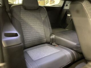5008 1.2 HYBRID 145 E-DCS6 ALLURE 2025 occasion 38550 Saint-Maurice-l'Exil