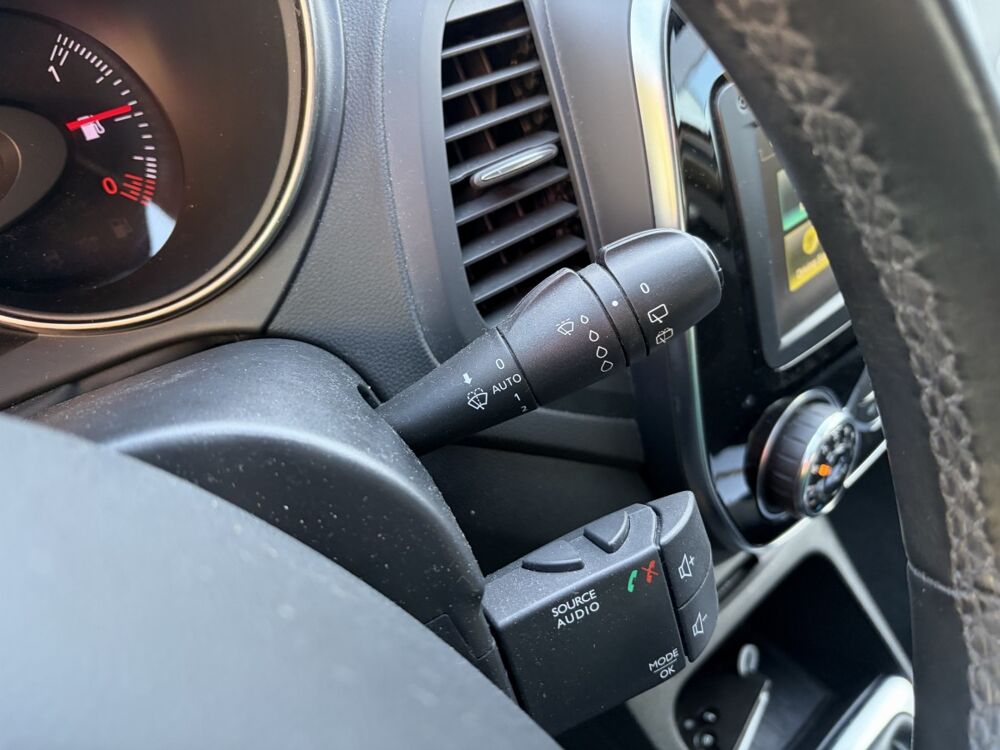 Captur Intens Blue dCi 95 2018 occasion 38370 Saint-Clair-du-Rh&ocirc;ne
