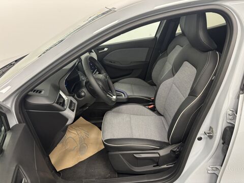 Clio Techno E-Tech full hybrid 145 -24 2024 occasion 86500 Montmorillon