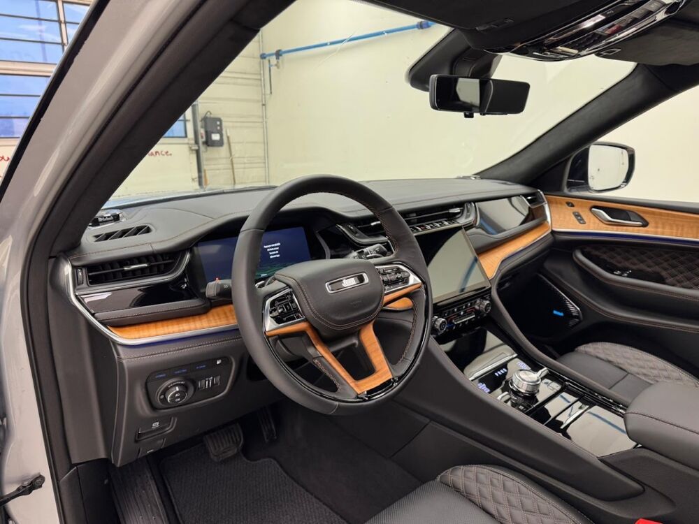 Grand Cherokee 2.0 Turbo 380ch 4xe Summit Reserve BVA8 2024 occasion 76360 Barentin
