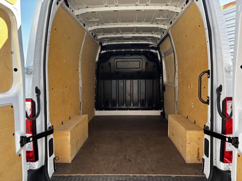 Jumpy FG Tr CF F3500 L2H2 Blue dCi 135 33044KMS 17900€HT 2023 occasion 86440 Mign&eacute;-Auxances