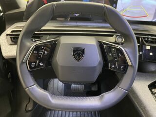 5008 1.2 HYBRID 145 E-DCS6 ALLURE 2025 occasion 38550 Saint-Maurice-l'Exil