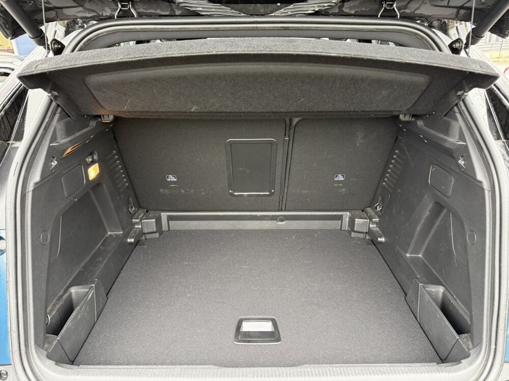 3008 Hybrid 136 e-DCS6 Allure Pack 2024 occasion 86300 Chauvigny