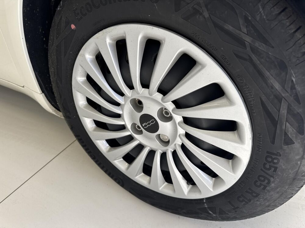 500 42kWh 2023 occasion 76360 Barentin