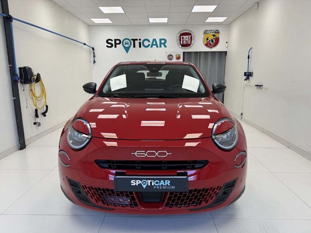 Fiat 600 1.2 Hybrid 100 DCT6 Pack Confort 2025 occasion 76360 Barentin