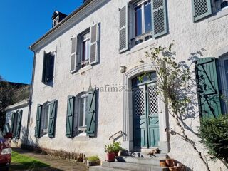  Proprit/chteau  vendre 9 pices 230 m