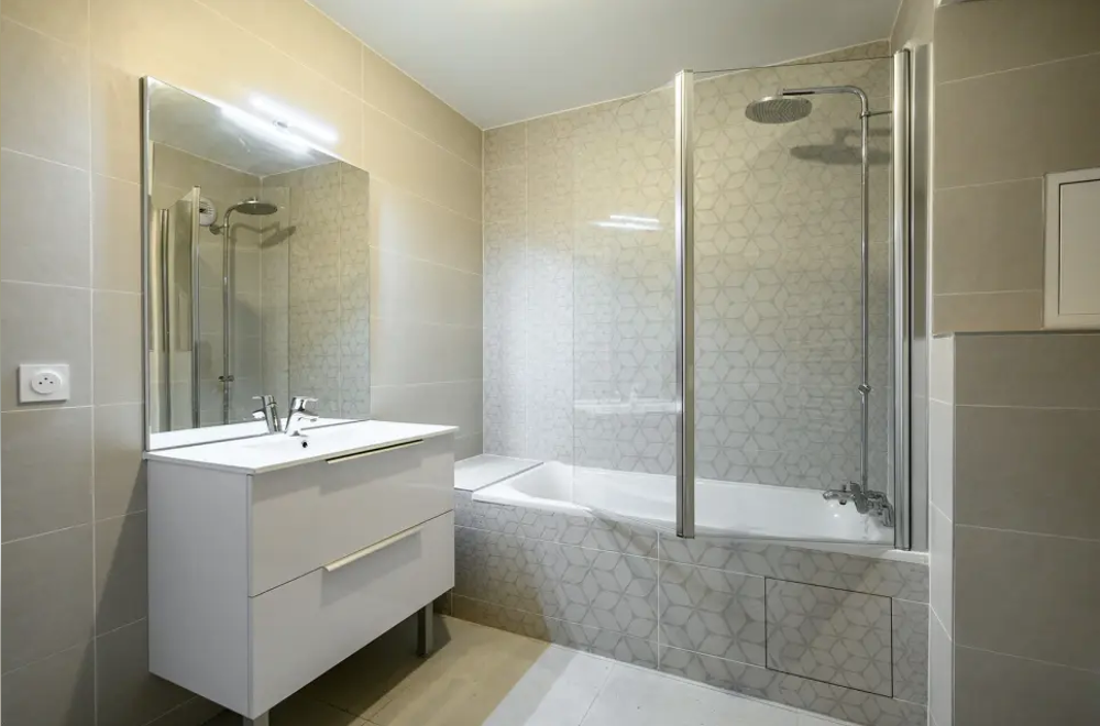 Vente Appartement .NICE PROCHE CLINIQUE ST GEORGES - T3 AVEC DOUBLE PARKING TERRASSE Nice