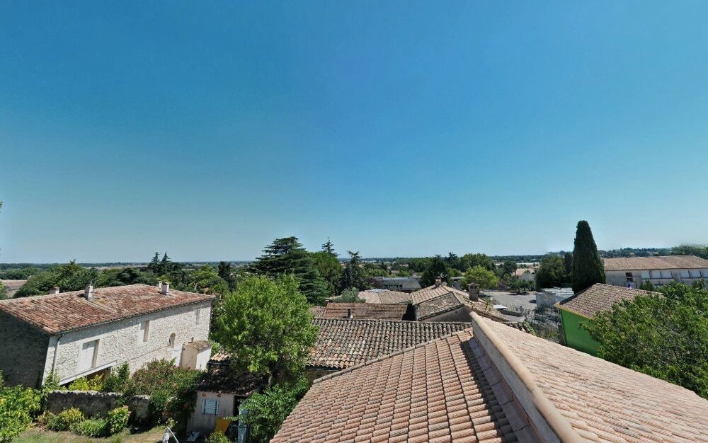 REMISE DES CLES IMMEDIATE POUR CE SUPERBE 4 PIECES AU COEUR DU VILLAGE