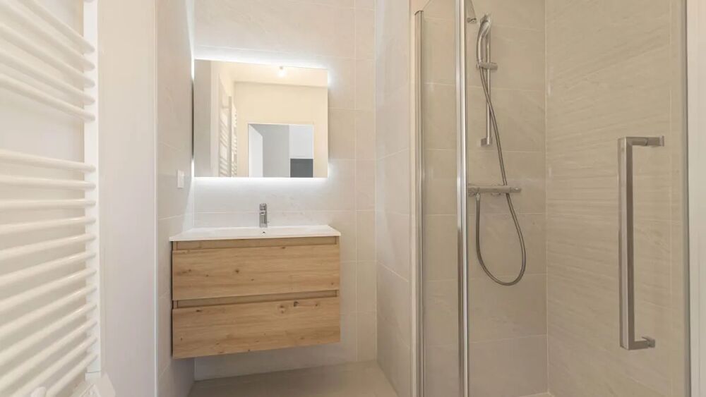 - PIGNAN - 15 MIN DE MONTPELLIER ** FRAIS DE NOTAIRE OFFERTS ** Appartement 1 PIECE avec Terrasse