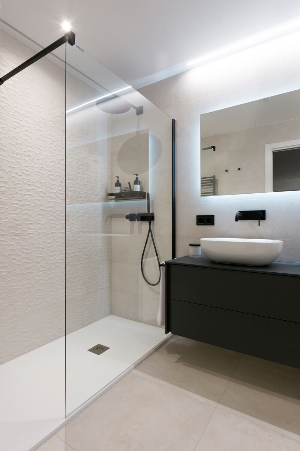 BAISSE DE PRIX POUR CE 2 PIECES AU DERNIER ETAGE