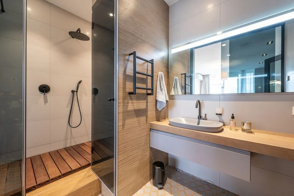 MAGNIFIQUE LOFT NEUF AUX PORTES DE PARIS - PROCHE METRO