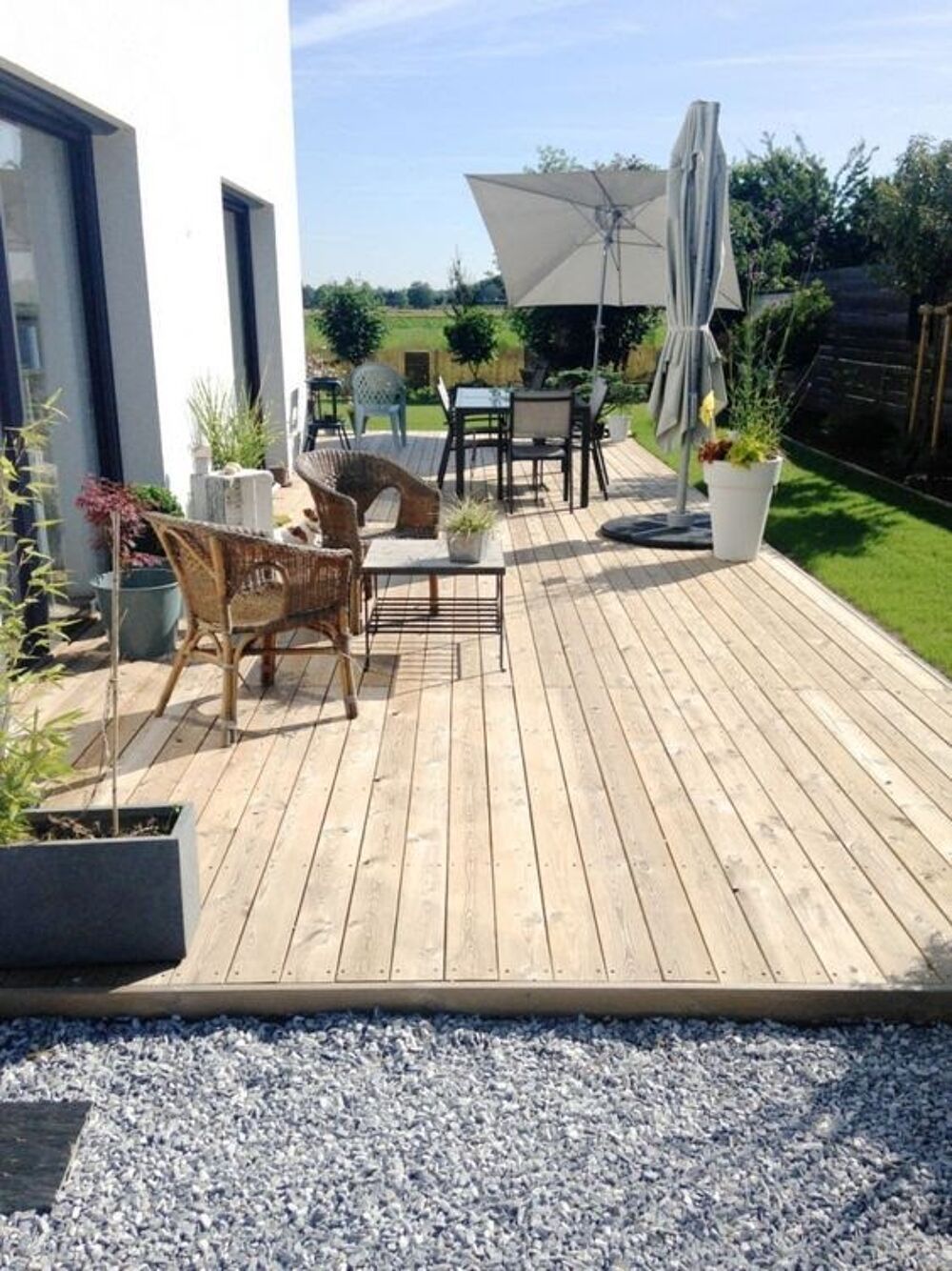 Grand jardin / Pas de vis à vis / Au calme !!!