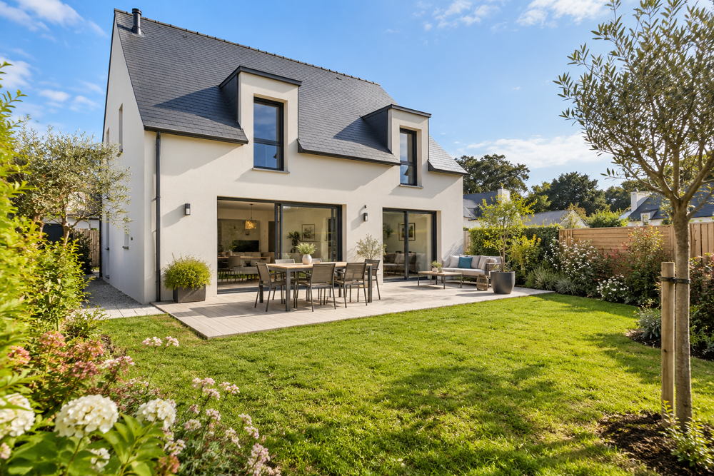 *MAISON T5 DE 122 M² AVEC TERRASSE SUD-EST DE 15 M², TERRAIN DE 374 M² ET GARAGE
