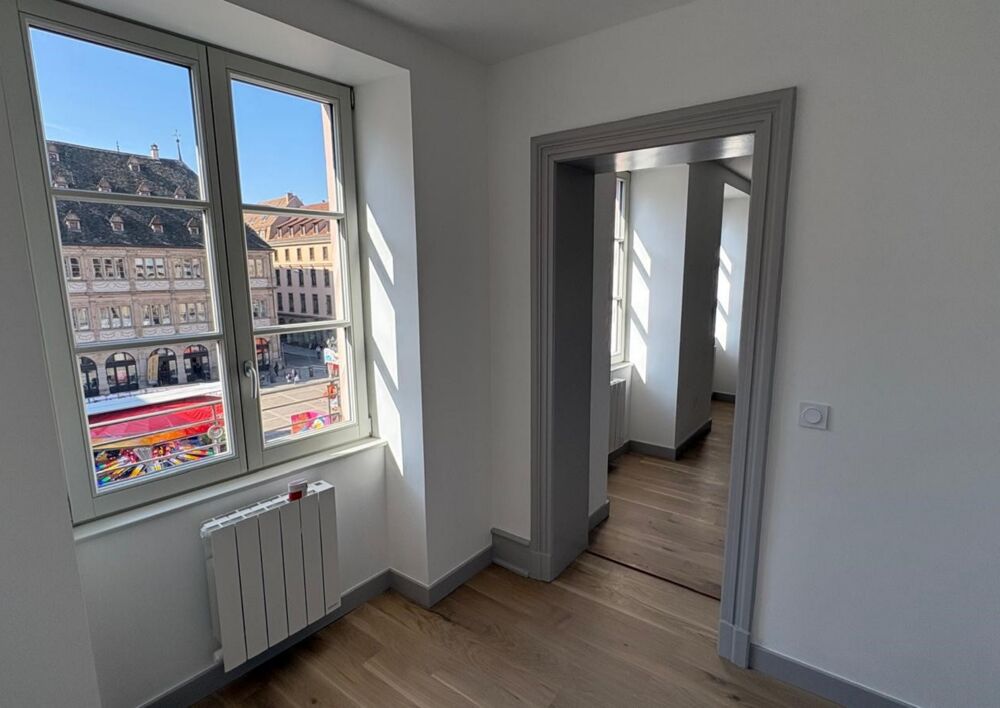 Vente Appartement Prestige & Histoire – 3 pièces avec vue Cathédrale et Place Gutenberg-Appartement 75 m² 0 pièces Strasbourg