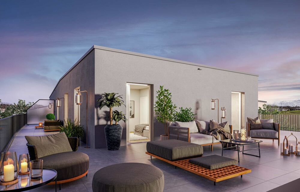 MAGNIFIQUE T4 EN ATTIQUE - TERRASSE 30M2 - A 2 PAS DU CENTRE ET 150M DU TRAM