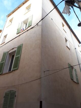  Immeuble � vendre 8 pi�ces 330 m�