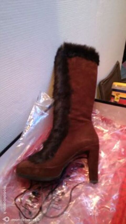 Bottes chocolat et fourrure marron 38 Free Lance 120 Denain (59)