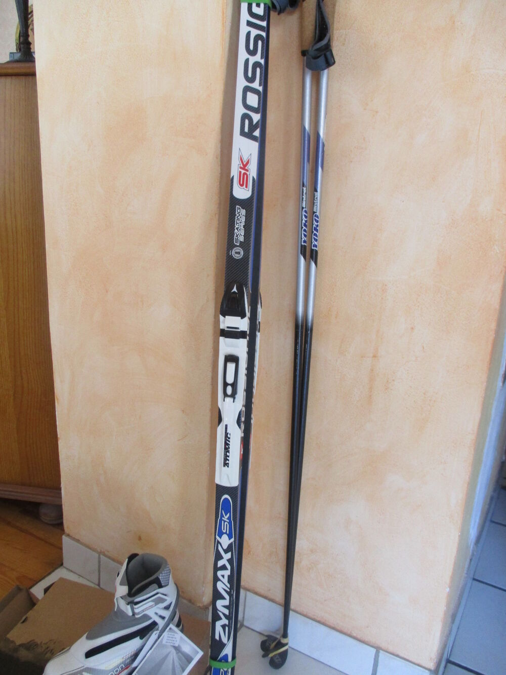 skis rossignol , chaussures salomon, b&acirc;tons pour skeeting
Sports