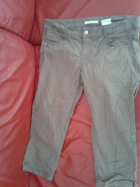 Pantacourt couleur taupe 8 Chalon-sur-Sane (71)