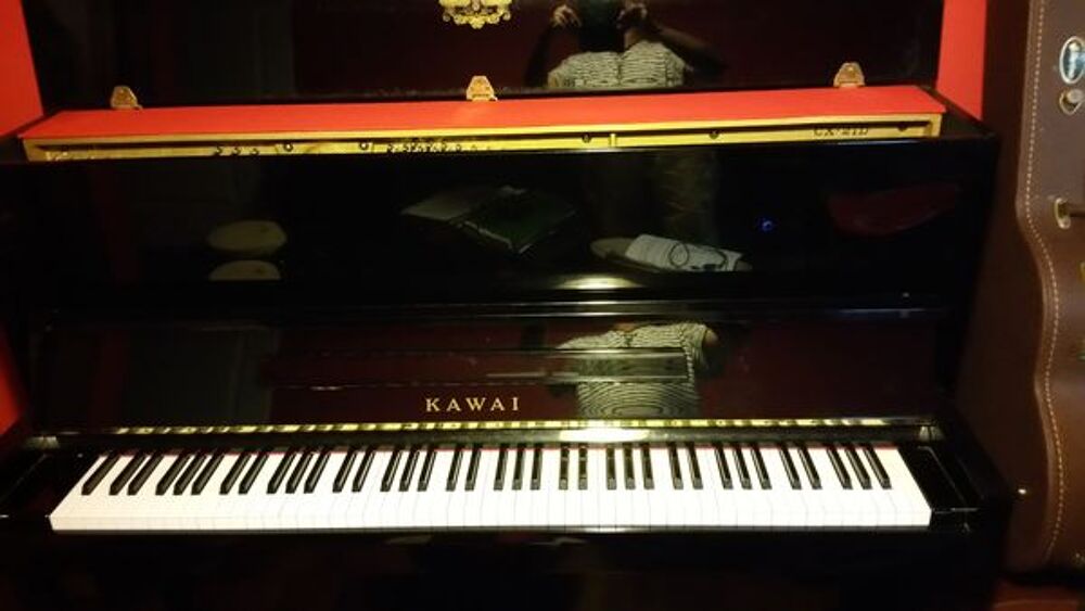 PIANO DROIT KAWA&Iuml; Instruments de musique