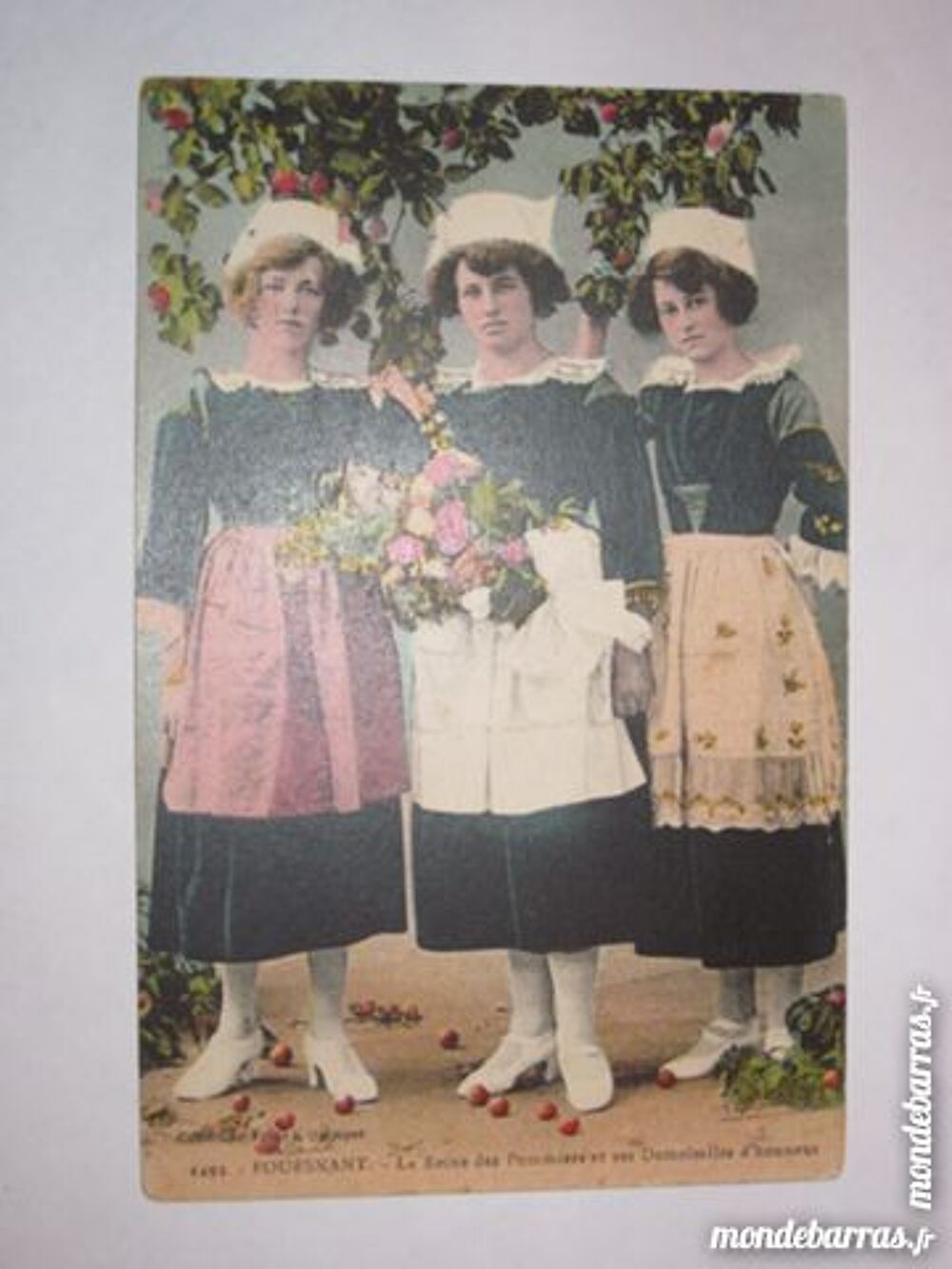 CARTE POST ANCIENNE FOUESNANT LA REINE DES POMMIER 