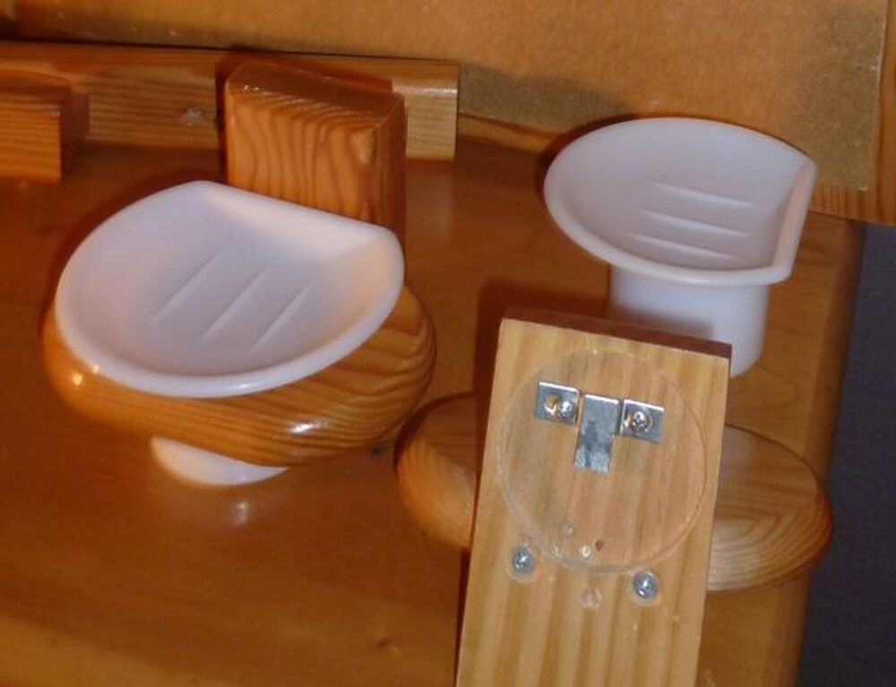 PORTE-SAVON en pin Electroménager