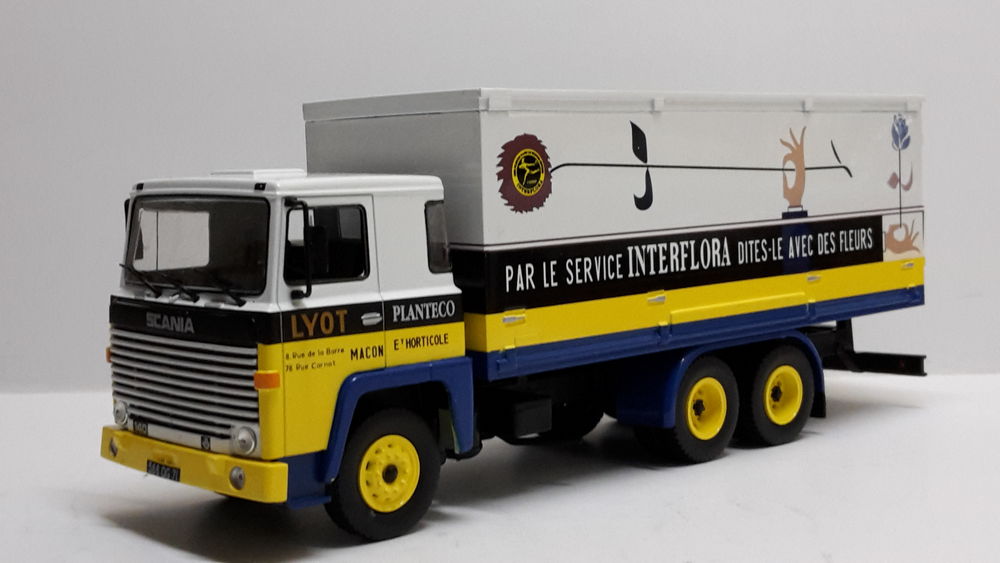 Scania 140 V8 fourgon Interflora 