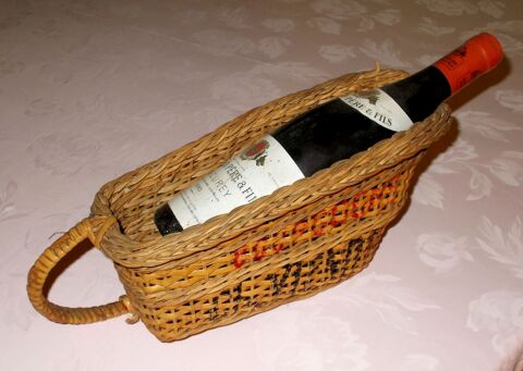 Panier � vin en osier (ancien)  20 Monflanquin (47)