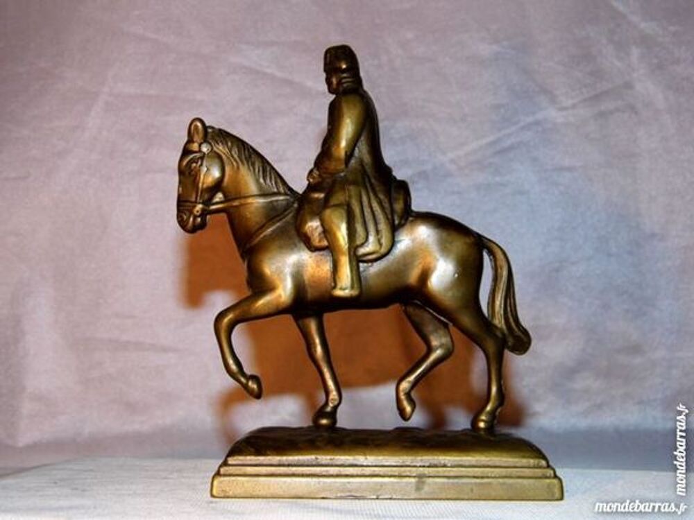 Statue bronze laiton napoleon bonaparte cheval Bourse des collections