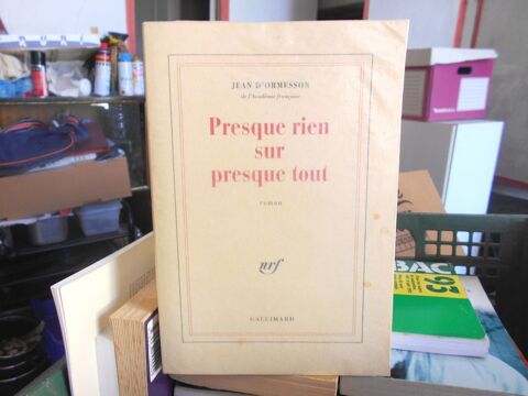 Roman Presque rien sur presque tout Gallimard 15 Monflanquin (47)