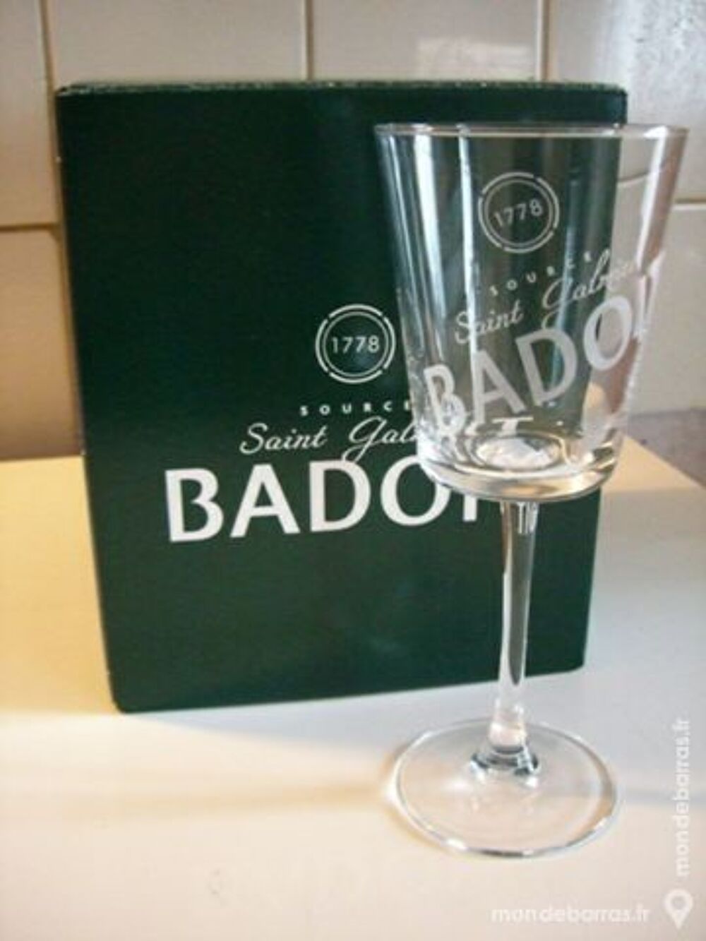Verres Badoit (Coffret de 4 verres - Neuf) Electroménager
