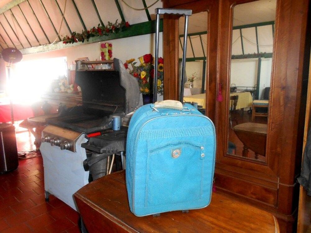 Valise bagage de voyage pratique sur roulettes Maroquinerie
