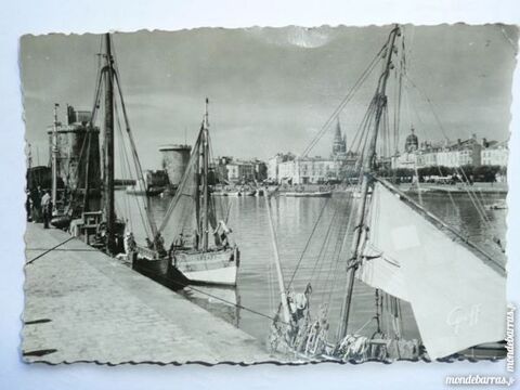 Carte postale La Rochelle N186 Anne 1952 4 Bordeaux (33)