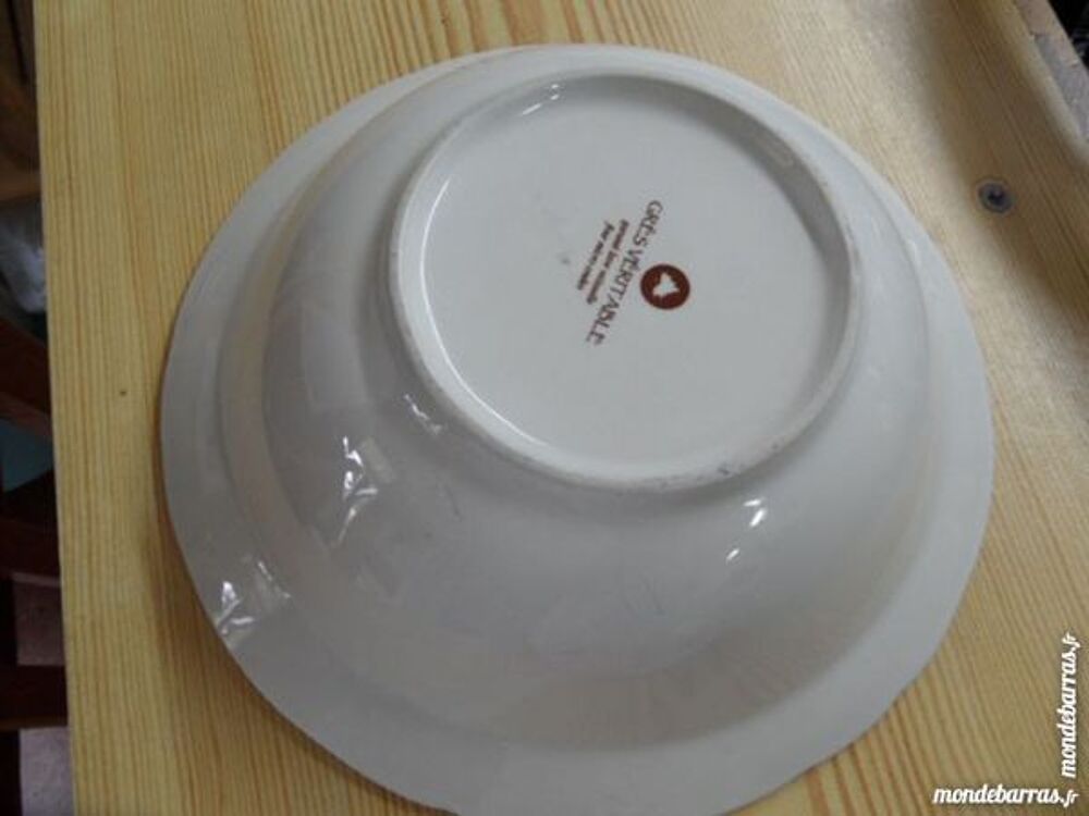 petit plat creux ou saladier en gr&eacute;s Cuisine
