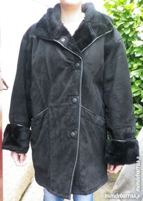 MANTEAU NOIR CROUTE DE PORC TAILLE 46 15 Attainville (95)