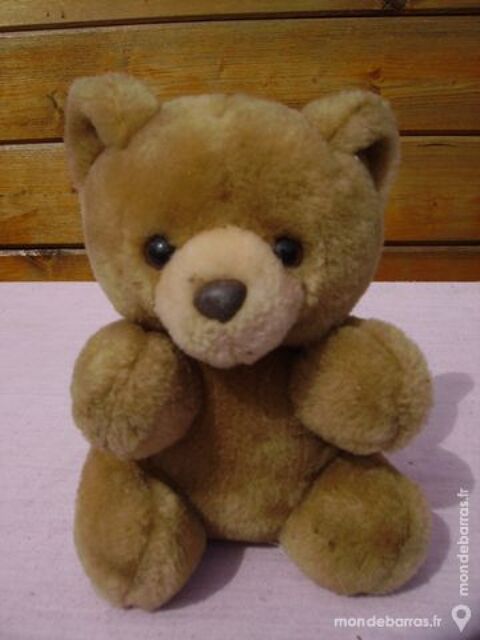 PELUCHES DIVERSES  Panda   Lapin   Ourson  4 Dammarie-les-Lys (77)