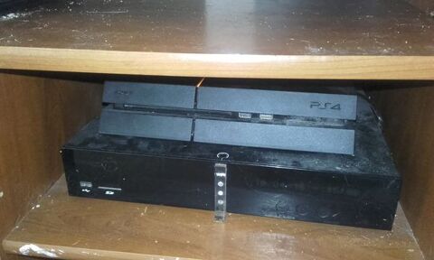 Playstation 4 casque et 10 jeux 450 Caen (14)