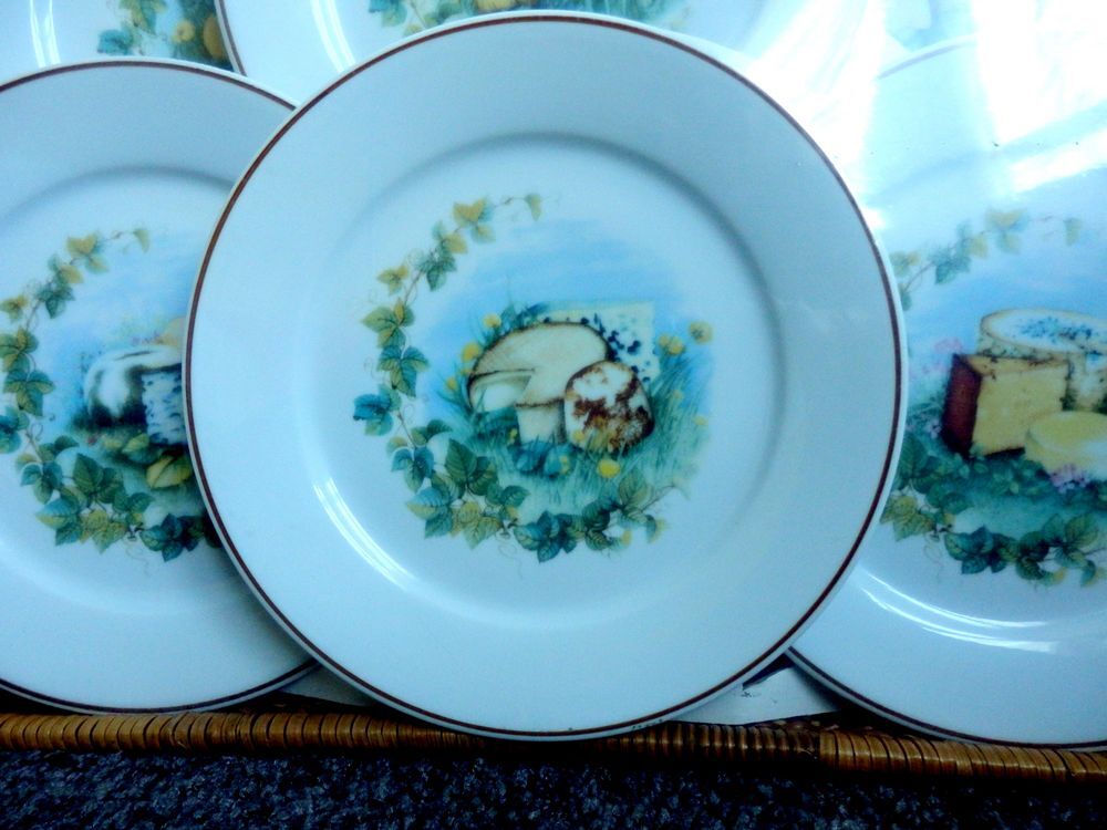 Service &agrave; Fromage ,6 assiettes en porcelaine . Cuisine
