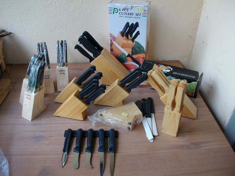 Lots Couteaux de cuisine sur support bloc bois-neufs Cuisine