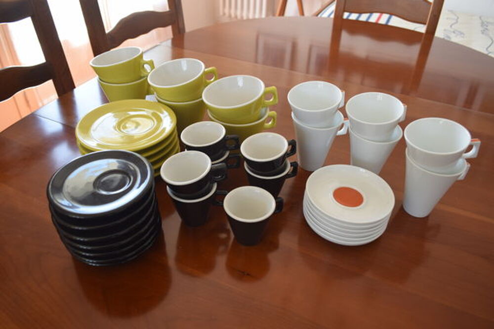 3 services &agrave; caf&eacute; Dolce Gusto Cuisine